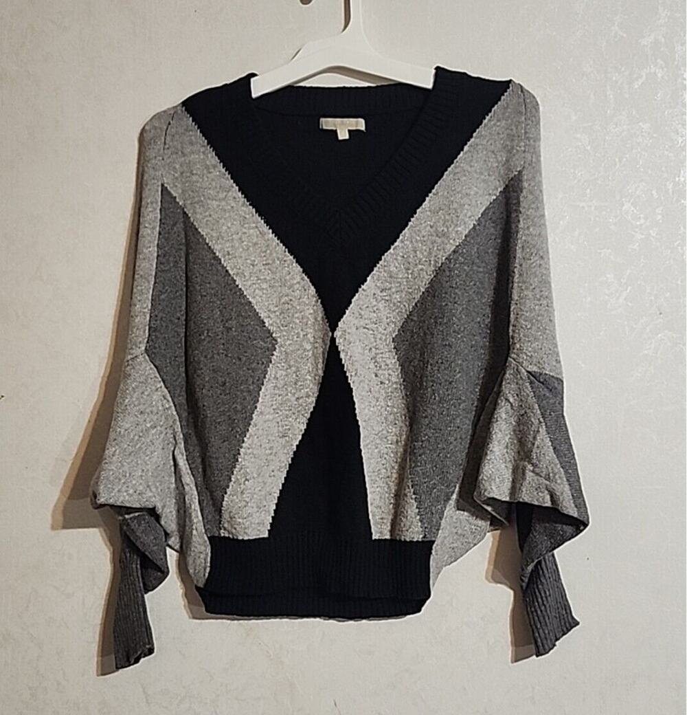 Joan Vass Dulman Sleeve Cropped Sweater Medium Gray Black